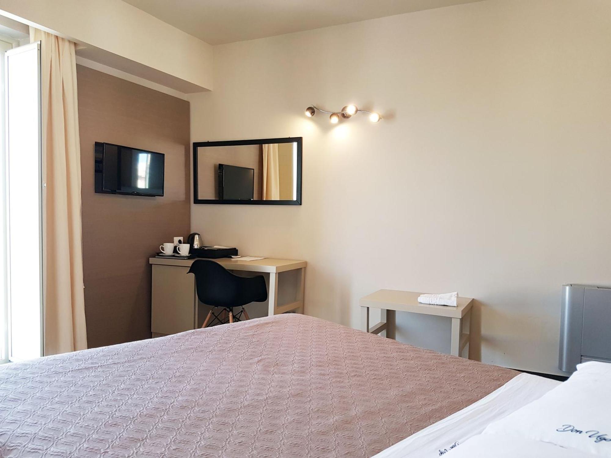 Don Ugo Luxury Rooms Tropea Rom bilde