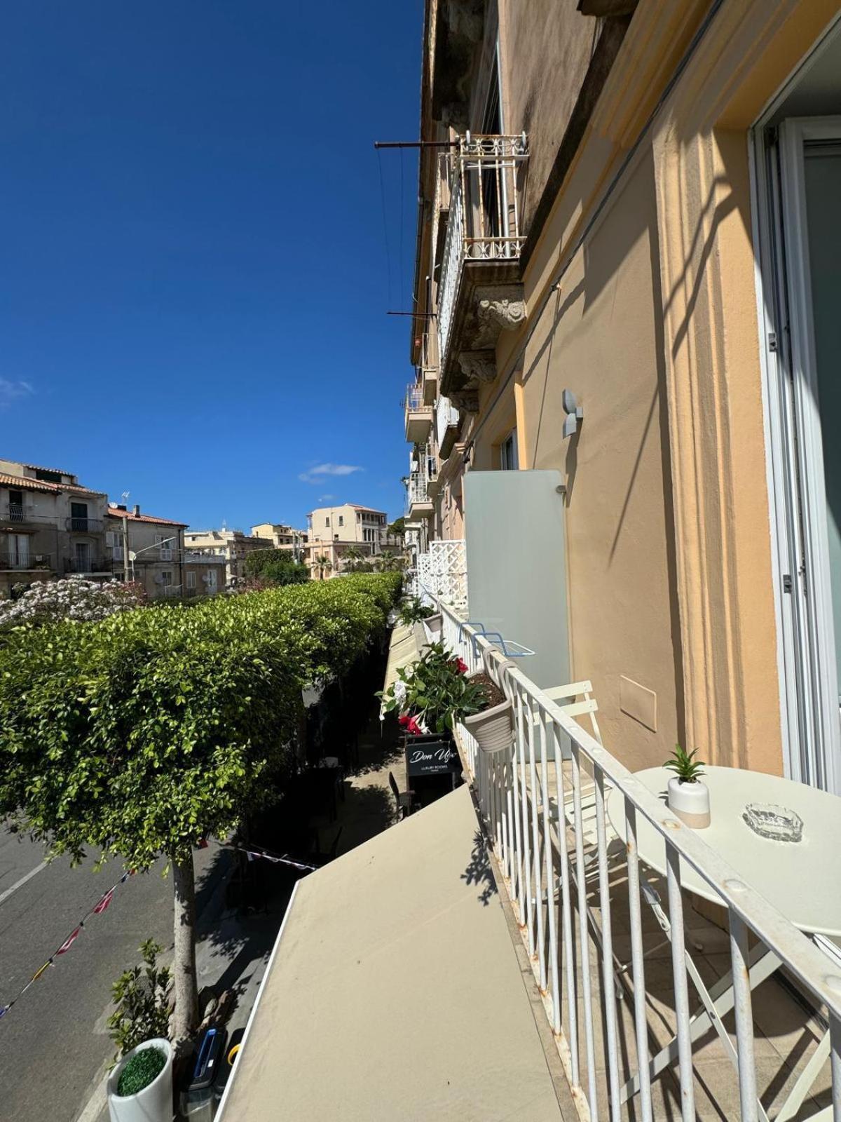 Don Ugo Luxury Rooms Tropea Eksteriør bilde
