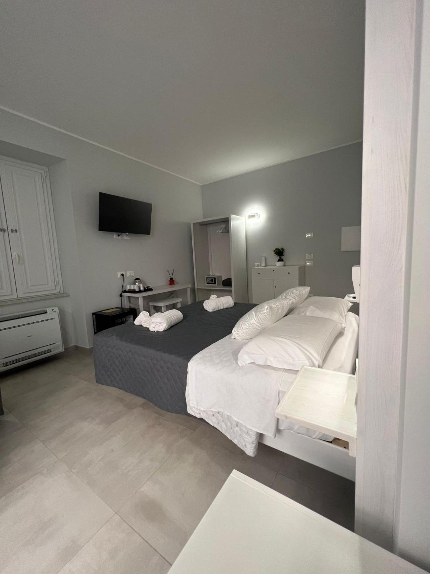 Don Ugo Luxury Rooms Tropea Eksteriør bilde