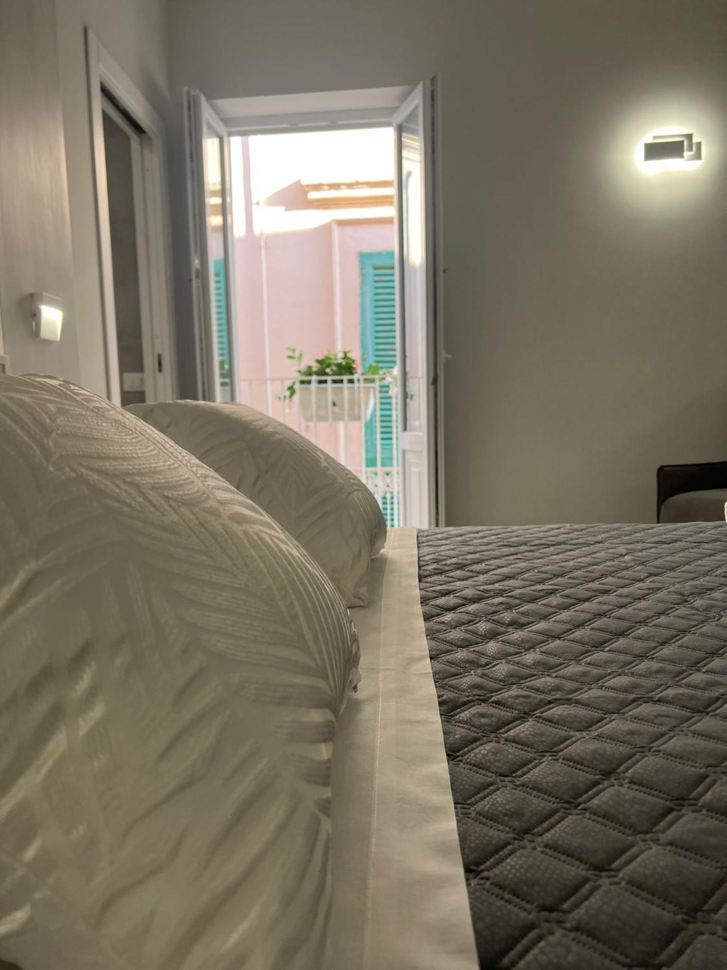 Don Ugo Luxury Rooms Tropea Eksteriør bilde