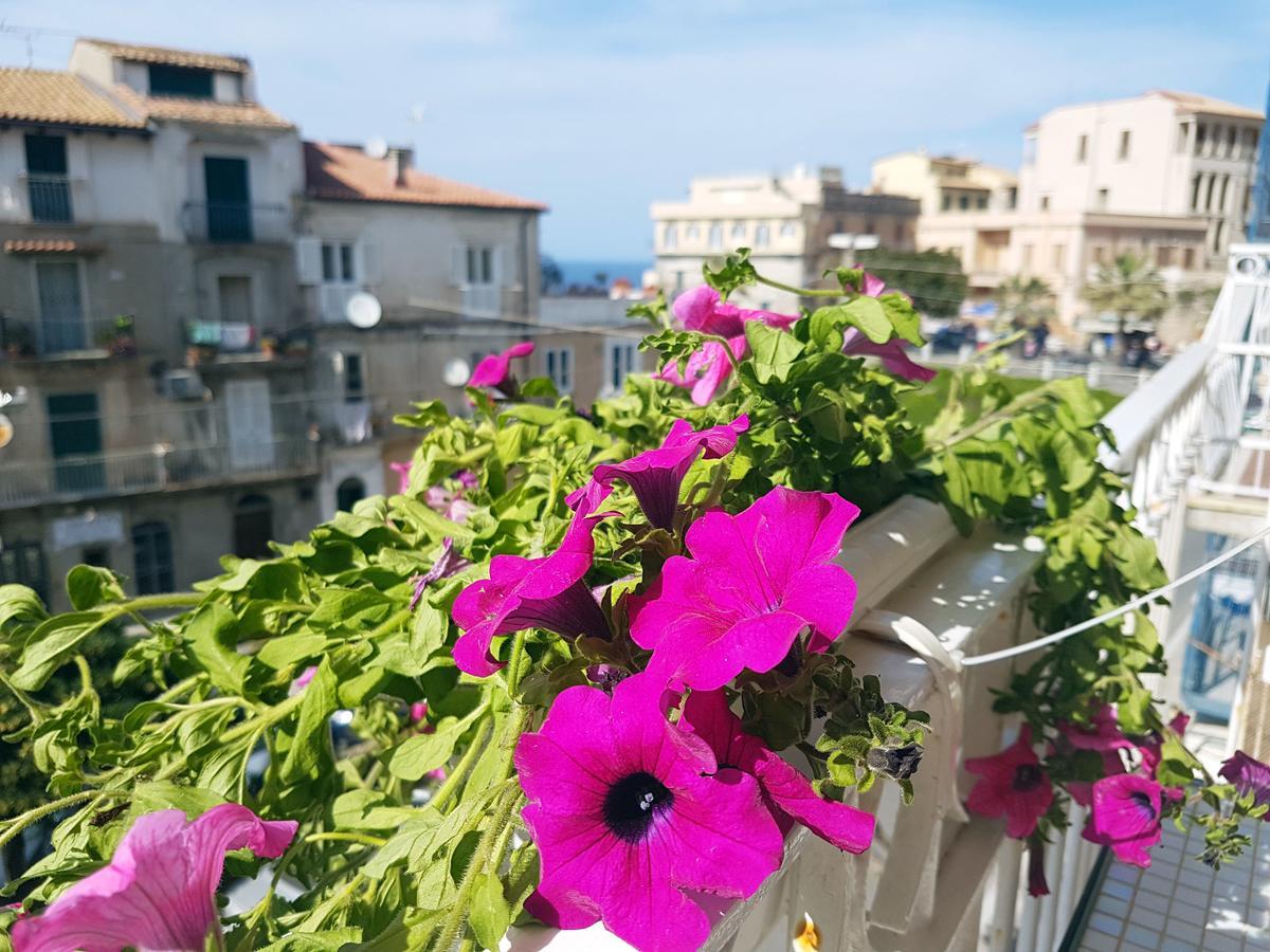 Don Ugo Luxury Rooms Tropea Eksteriør bilde