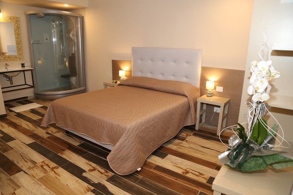 Don Ugo Luxury Rooms Tropea Eksteriør bilde